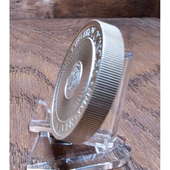 Latin Allure Fiat justitia ruat caelum 2 oz .999 Silver skull Intaglio Mint - Picture 3 of 3